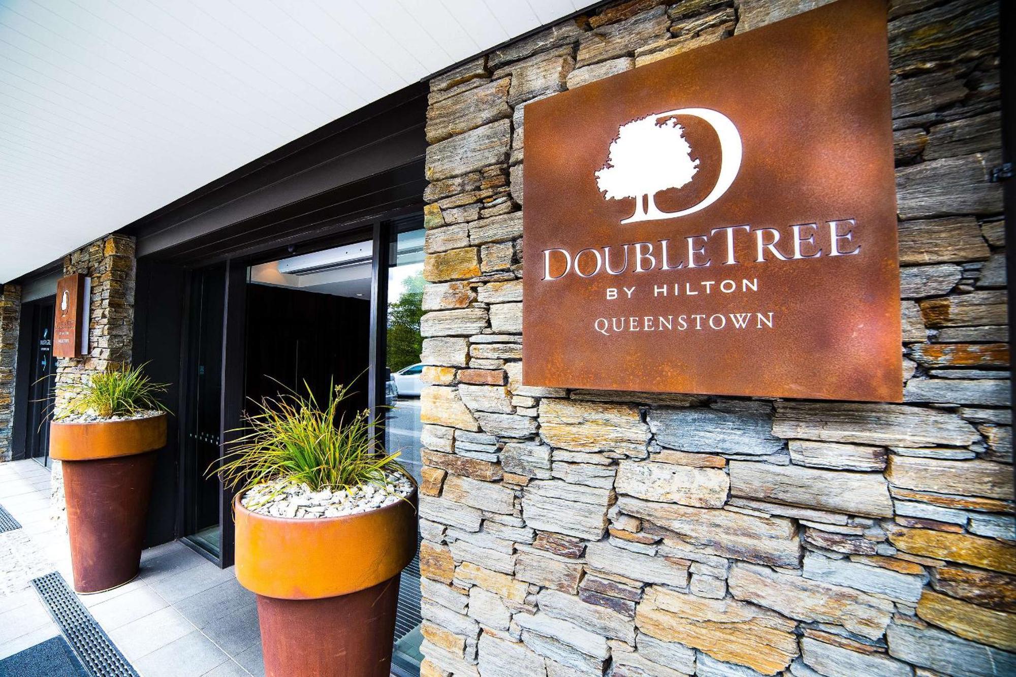 Doubletree By Hilton Queenstown Eksteriør billede